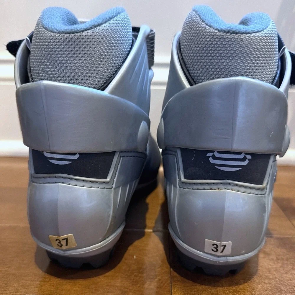 Alpina Ski Boots Cross Country TR40L EU37 Womens 5.5-6 Grey NNN Thinsulate 235mm